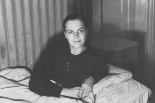 <br>1945