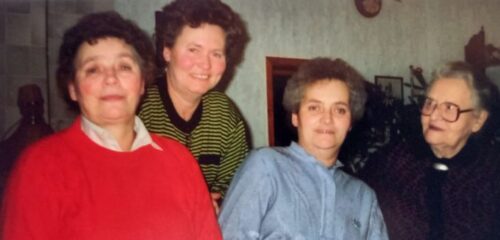 <br>1990