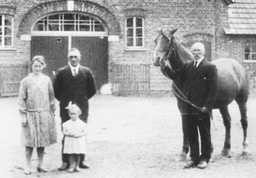 <br>um 1930