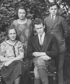 <br>um 1922