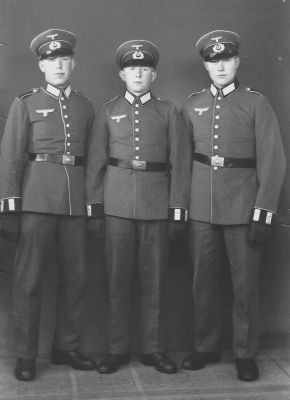 <br>um 1942
