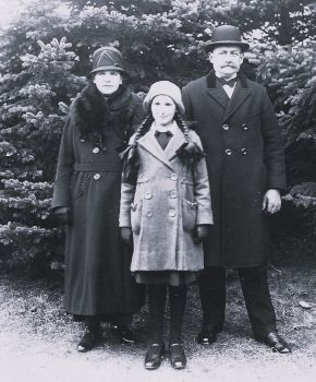 <br>um 1932
