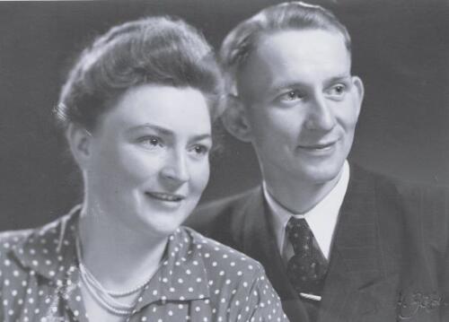 <br>um 1952