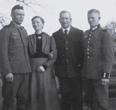 <br>um 1941