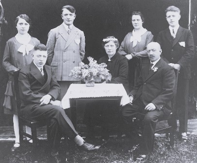 <br>1930