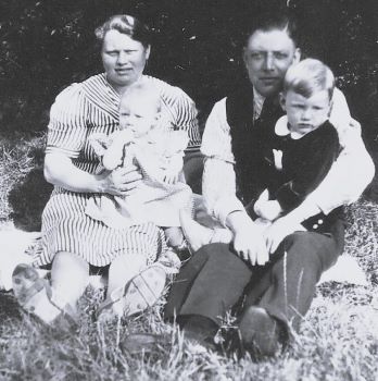 <br>um 1942