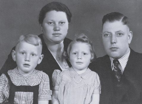 <br>um 1943