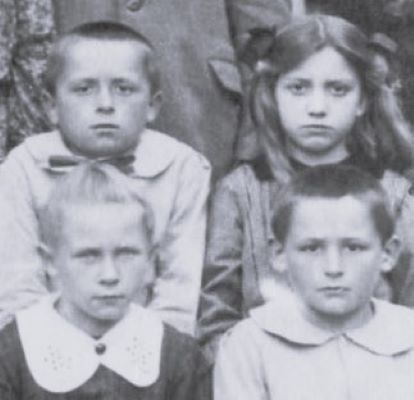 <br>um 1919