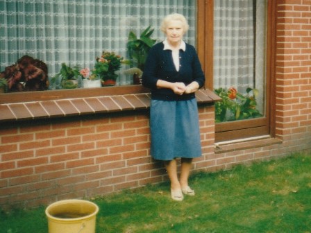 <br>um 1988
