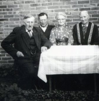 <br>um 1960