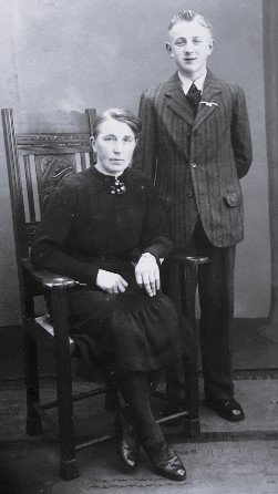 <br>um 1943