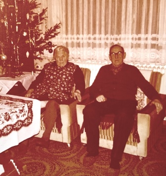 <br>Dezember 1975